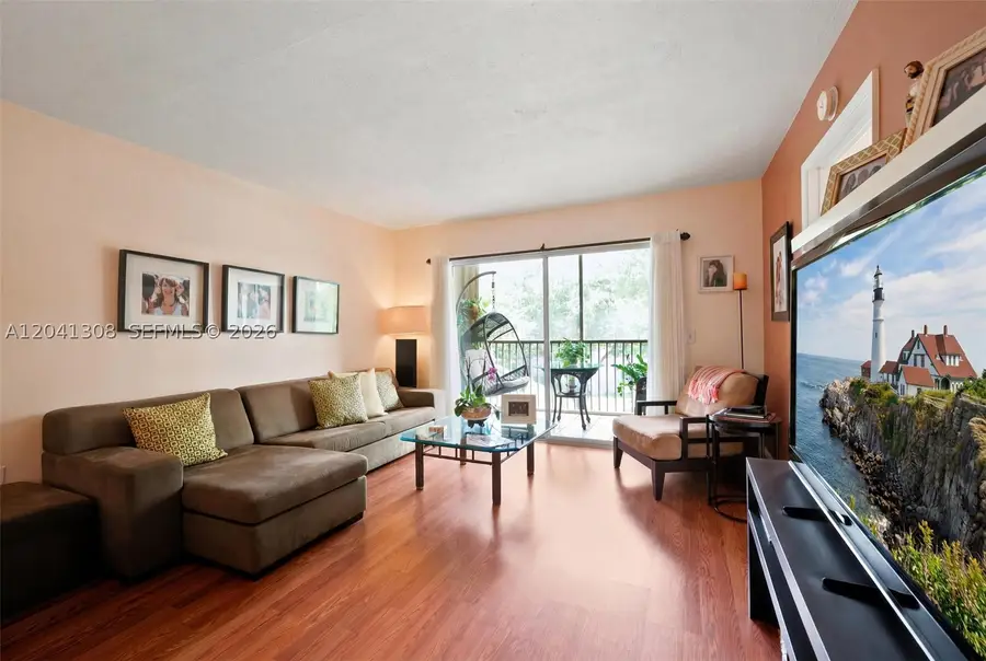901 SW 138th Ave #305C, Pembroke Pines, FL 33027 - #3