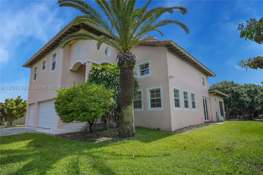 33300 SW 202nd Ave, Homestead, FL 33034 - #2