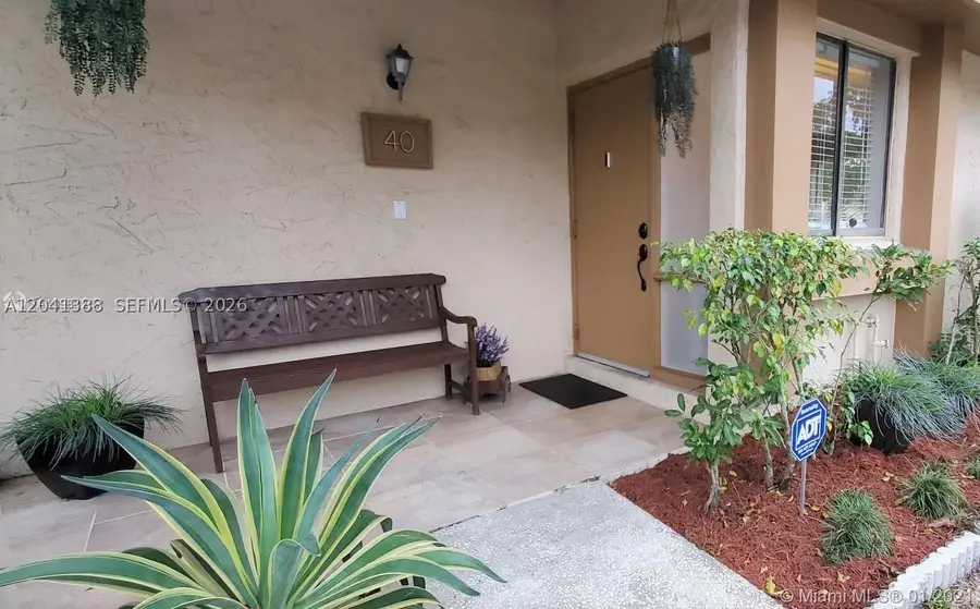40 Wimbledon Lake Dr #216, Plantation, FL 33324 - #2