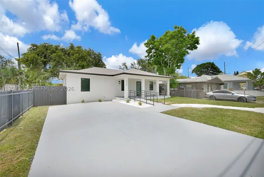 6039 SW 63rd Ter, South Miami, FL 33143 - #3