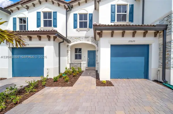 12620 NW 23rd Pl, Miami, FL 33167