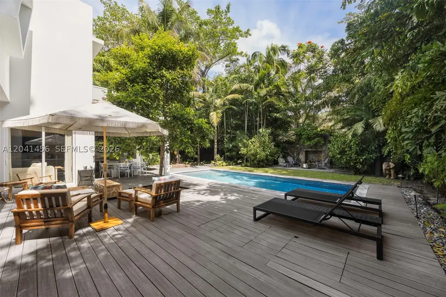 3901 Kumquat Ave, Miami, FL 33133 - #3