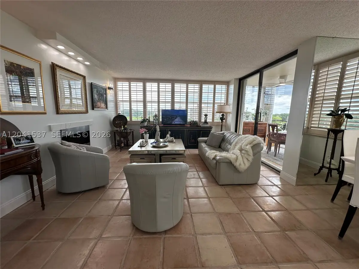 1200 Saint Charles Pl #618, Pembroke Pines, FL 33026 - #1