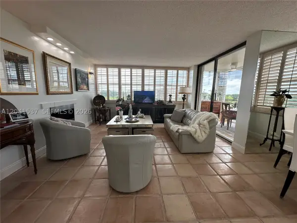 1200 Saint Charles Pl #618, Pembroke Pines, FL 33026