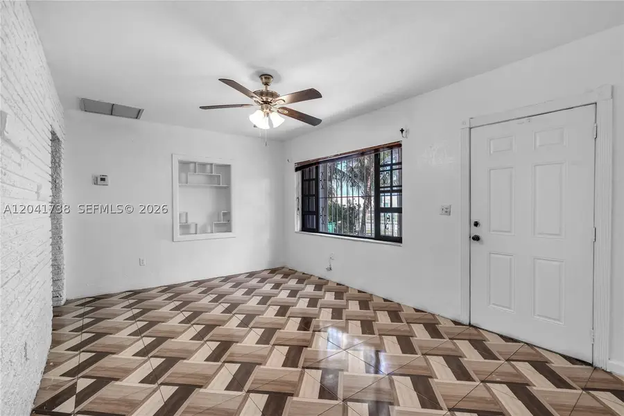 576 NW 147th St, Miami, FL 33168 - #2