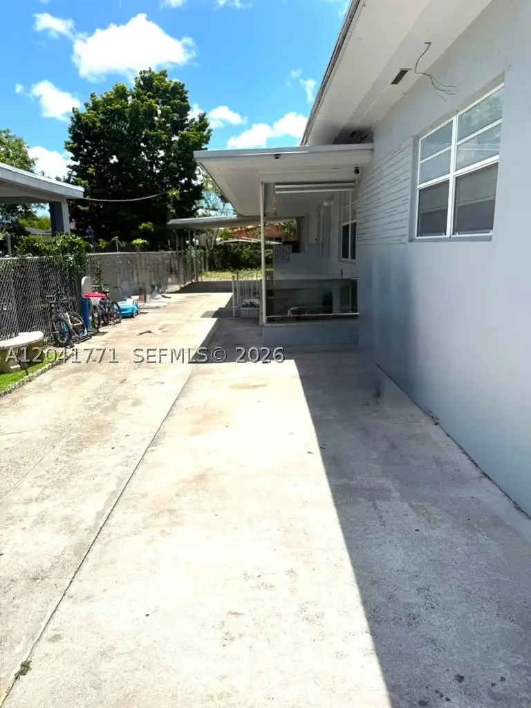 42 E 13th St, Hialeah, FL 33010 - #2