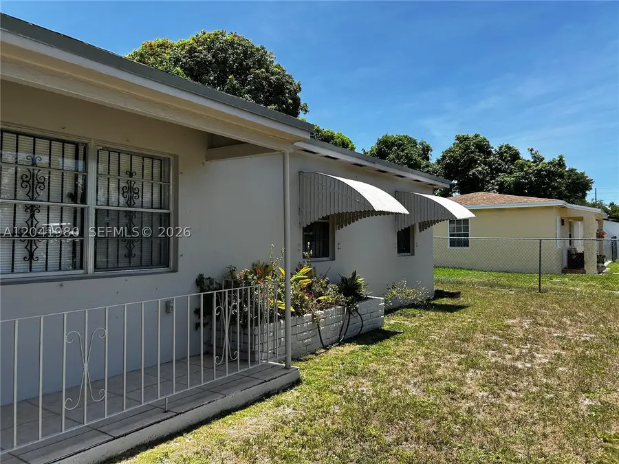 295 NW 189th Ter, Miami Gardens, FL 33169 - #2