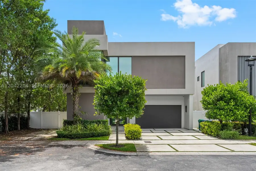 6814 NW 104th Ct, Doral, FL 33178 - #2
