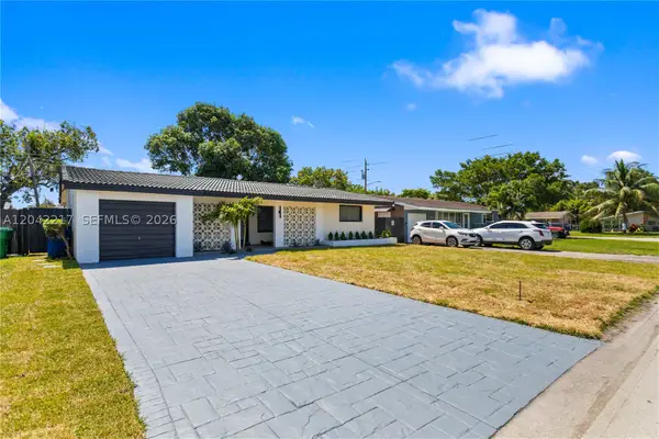 2431 Sabal Palm Dr, Miramar, FL 33023