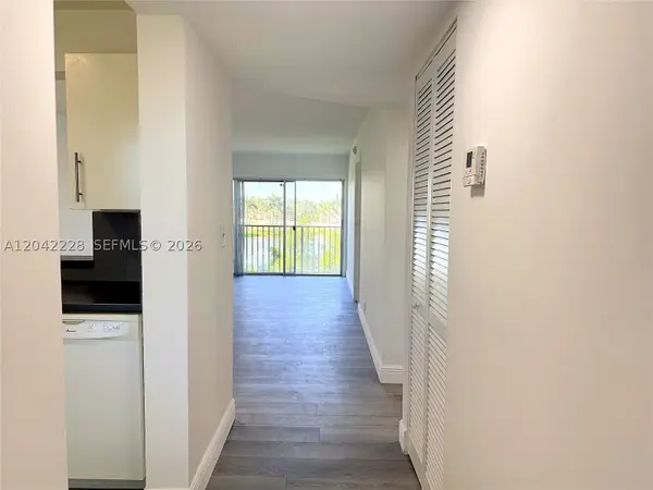 8560 N Sherman Cir #302, Miramar, FL 33025
