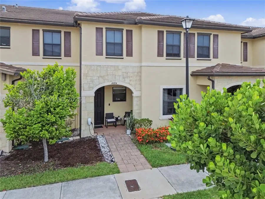 10604 W 33rd Ln, Hialeah, FL 33018 - #2