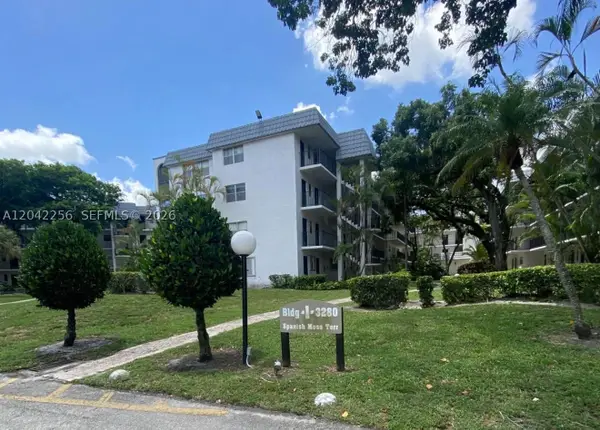 3280 Spanish Moss #214, Lauderhill, FL 33319
