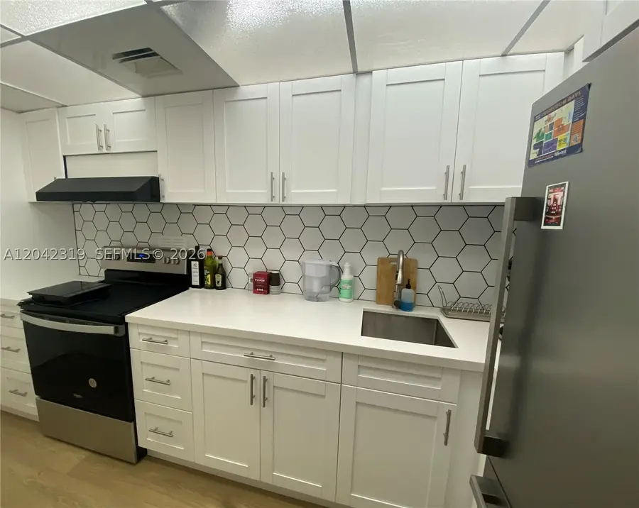 1000 West Avenue #531, Miami Beach, FL 33139 - #2