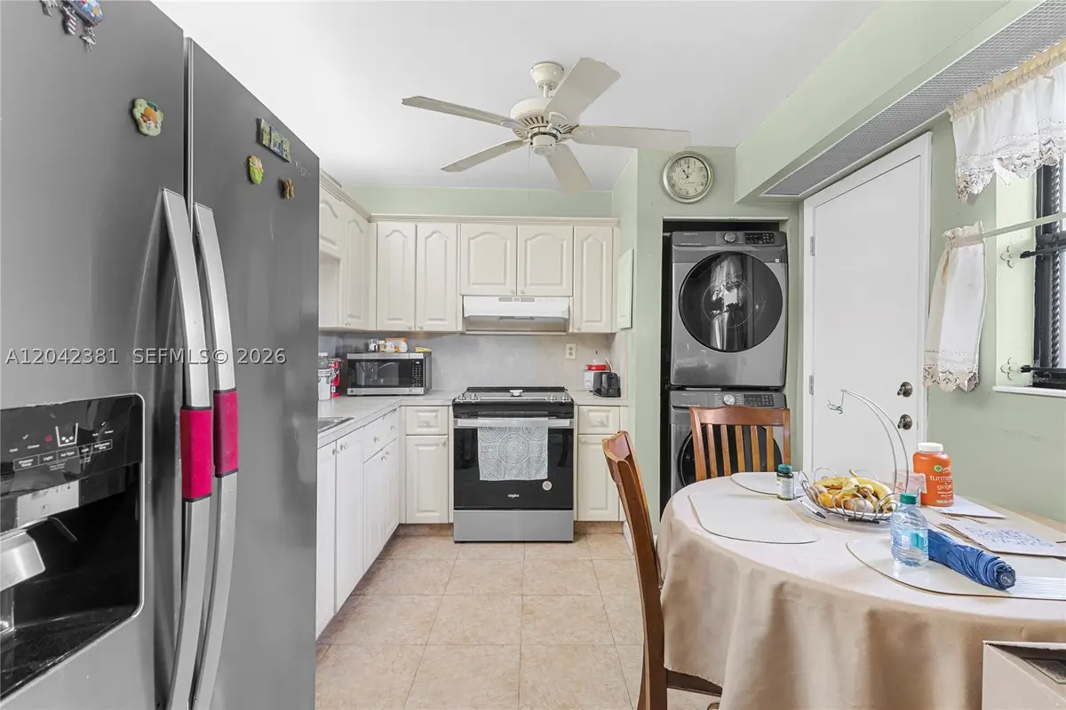 1800 W 54th St #209, Hialeah, FL 33012 - #1