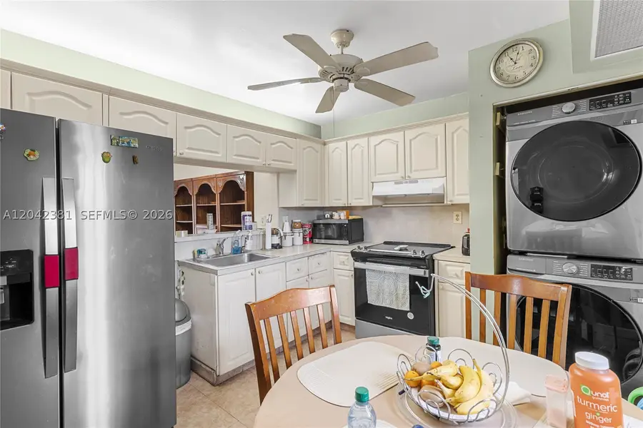 1800 W 54th St #209, Hialeah, FL 33012 - #3