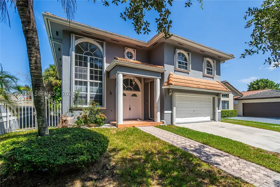 15251 NW 89th Ave, Miami Lakes, FL 33018 - #2