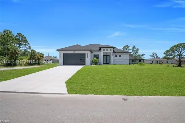 3901 3rd St Sw, Lehigh Acres, FL 33976