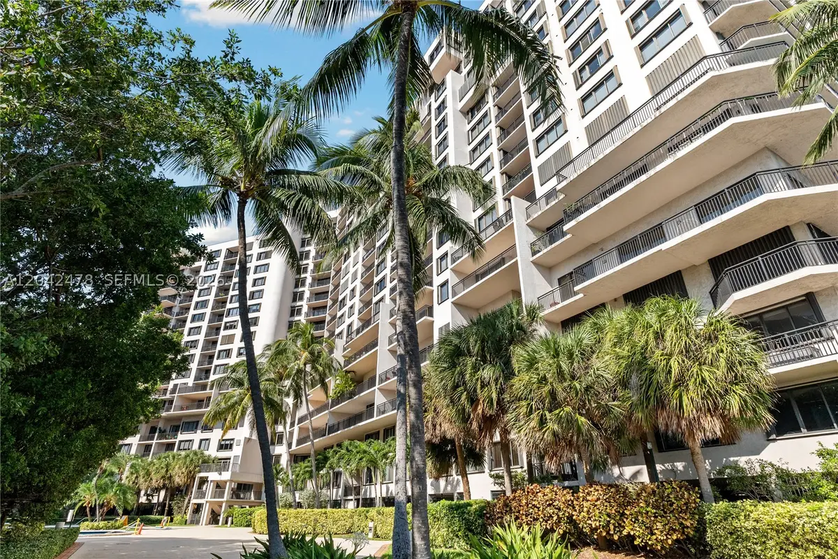540 Brickell Key Dr #1513, Miami, FL 33131 - #1