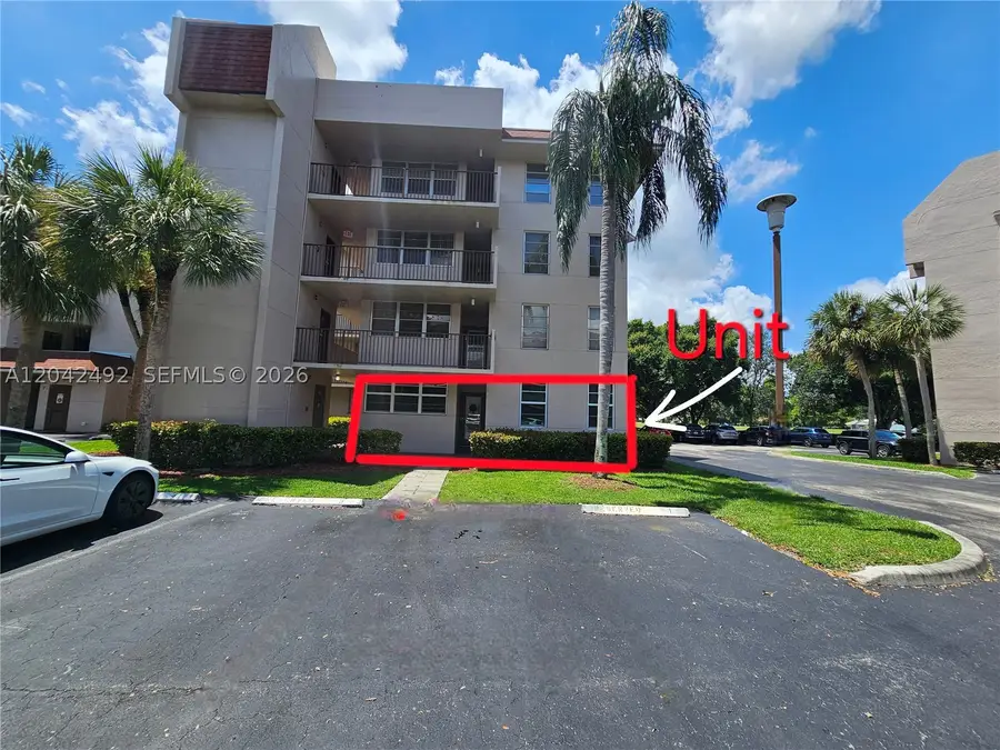 9520 Seagrape Dr #106, Davie, FL 33324 - #2