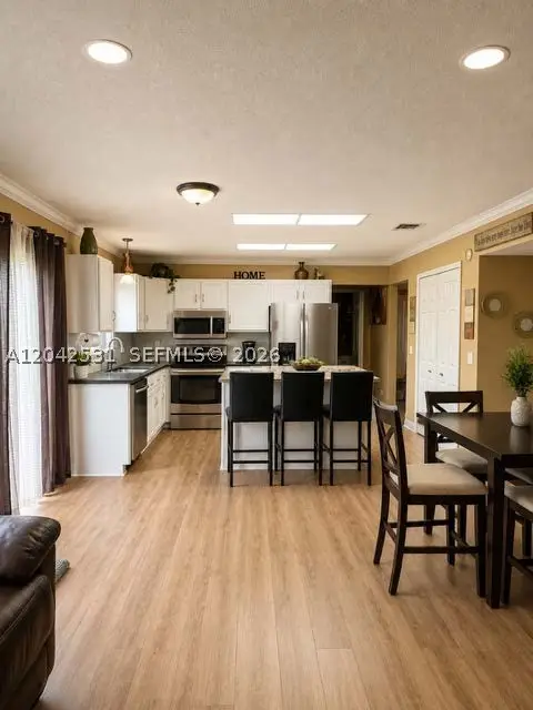 4351 Leicester Ct, West Palm Beach, FL 33409 - #3