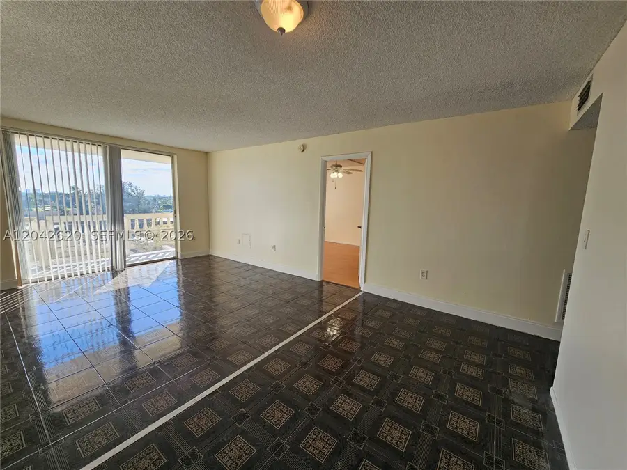 15600 NW 7th Ave #704, Miami, FL 33169 - #2