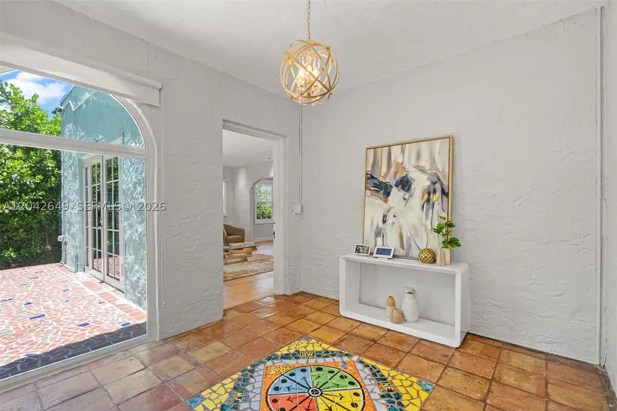 1209 La Mancha Ave, Coral Gables, FL 33134 - #3