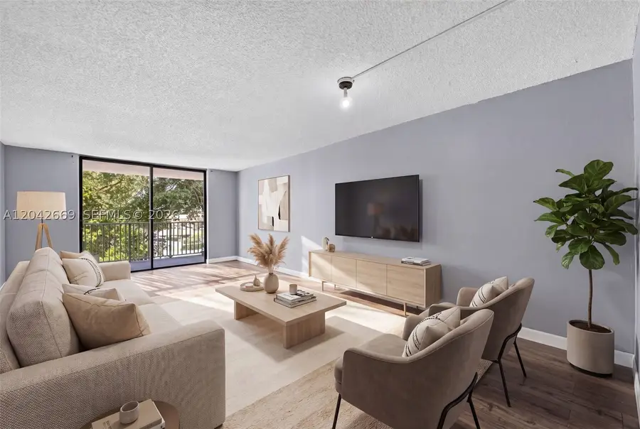 6190 Woodlands Blvd #316, Tamarac, FL 33319 - #2