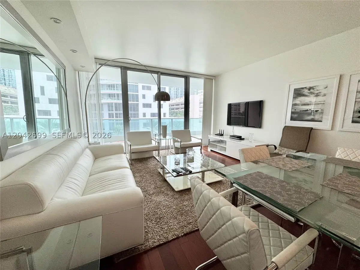 1331 Brickell Bay Dr #406, Miami, FL 33131 - #1