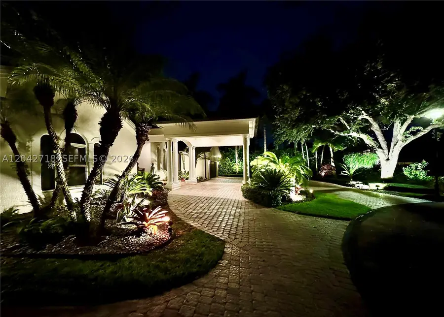 9662 SW 123rd St, Miami, FL 33176 - #2
