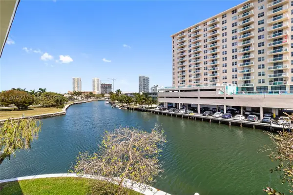 450 Paradise Isle Blvd #302, Hallandale Beach, FL 33009