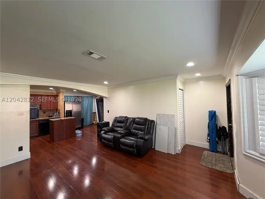 2021 NW 10th Ave, Fort Lauderdale, FL 33311 - #2