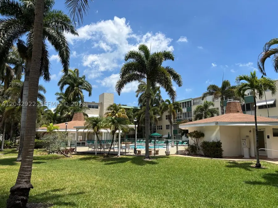 1333 E Hallandale Beach Blvd #134, Hallandale Beach, FL 33009 - #3