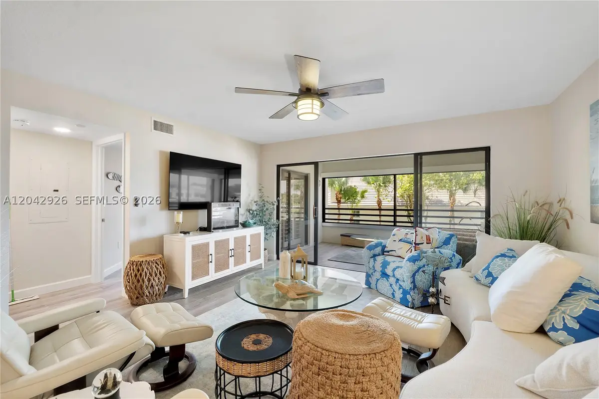522 Oak Harbour Dr #522, Juno Beach, FL 33408 - #1