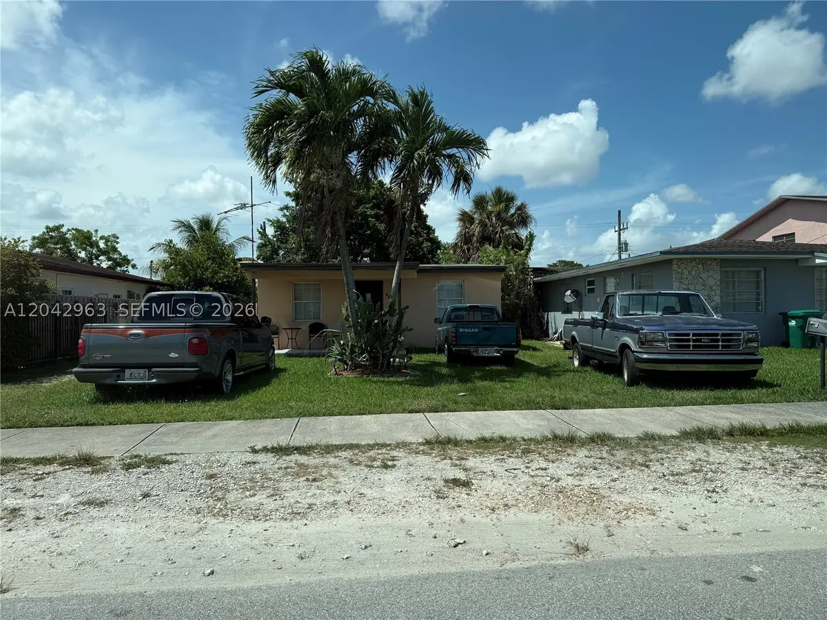 9265 SW 38th St, Miami, FL 33165 - #1