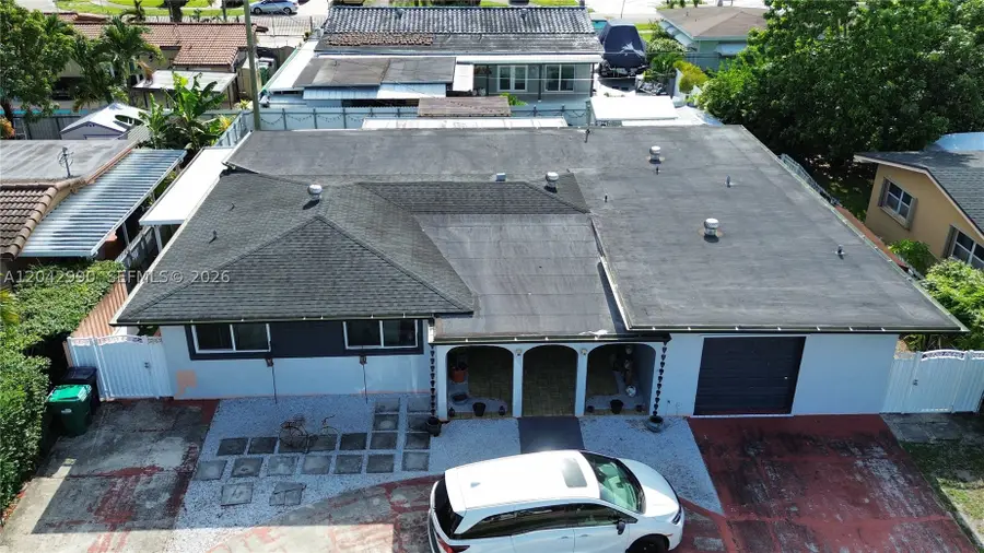 11512 NW 58th Ave, Hialeah, FL 33012 - #2