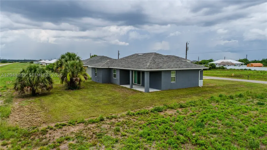 106 Plantation Dr, Labelle, FL 33935 - #3