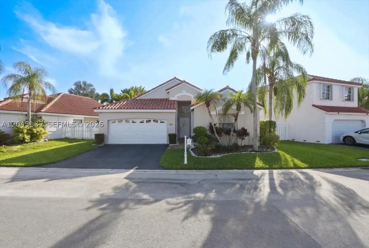345 Somerset Way, Weston, FL 33326 - #1
