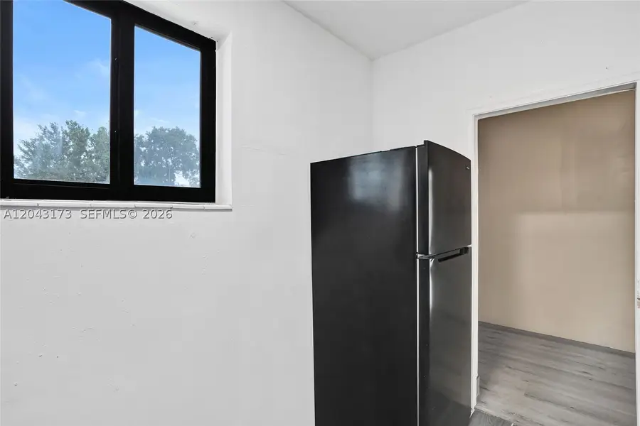 1400 NE 148th St, Miami, FL 33161 - #3