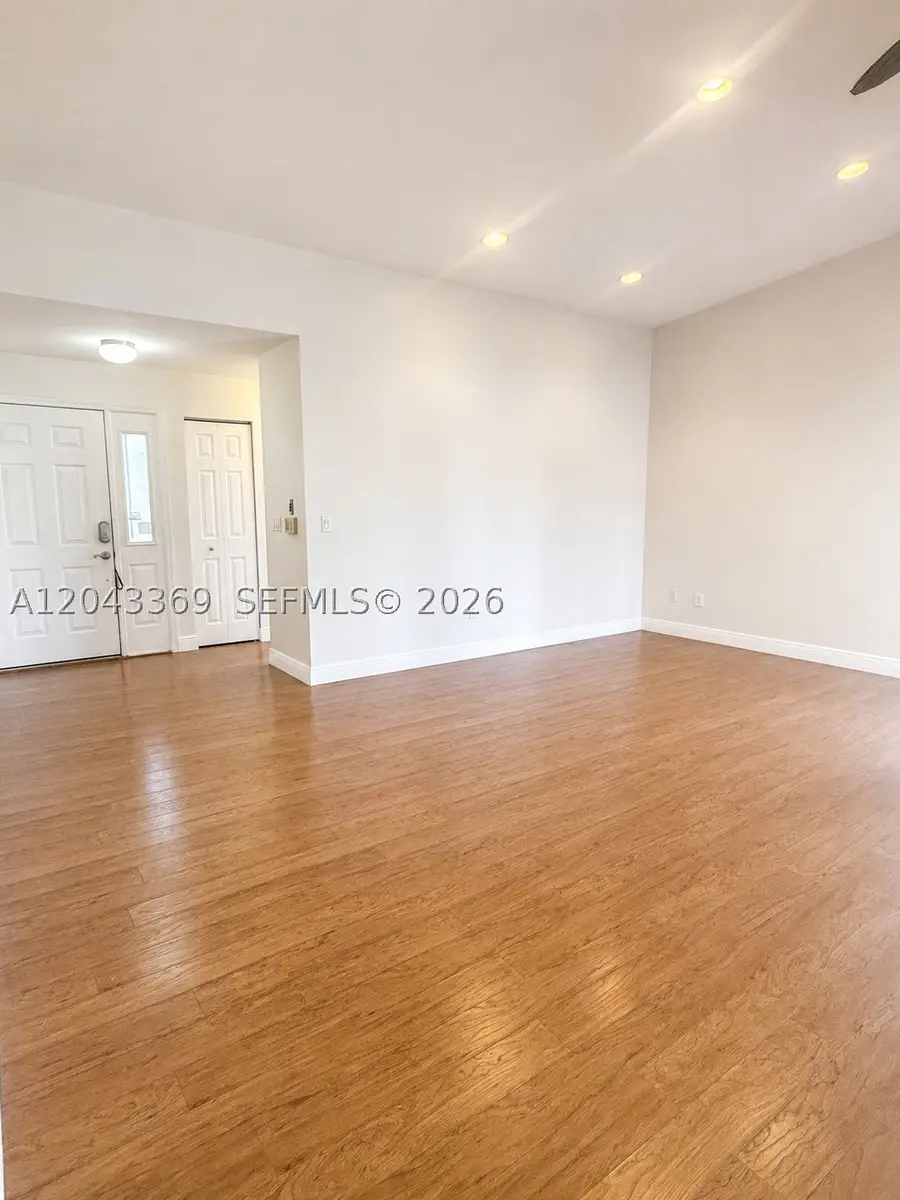 690 SE 22nd Ln, Homestead, FL 33033 - #3
