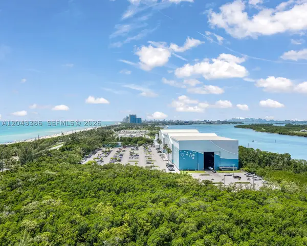 100 Bayview Dr #620, Sunny Isles Beach, FL 33160
