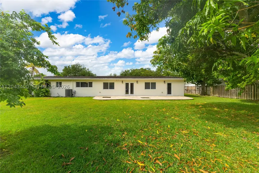 8255 SW 134th St, Pinecrest, FL 33156 - #3