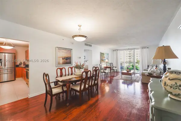 3000 S Ocean Dr #514, Hollywood, FL 33019