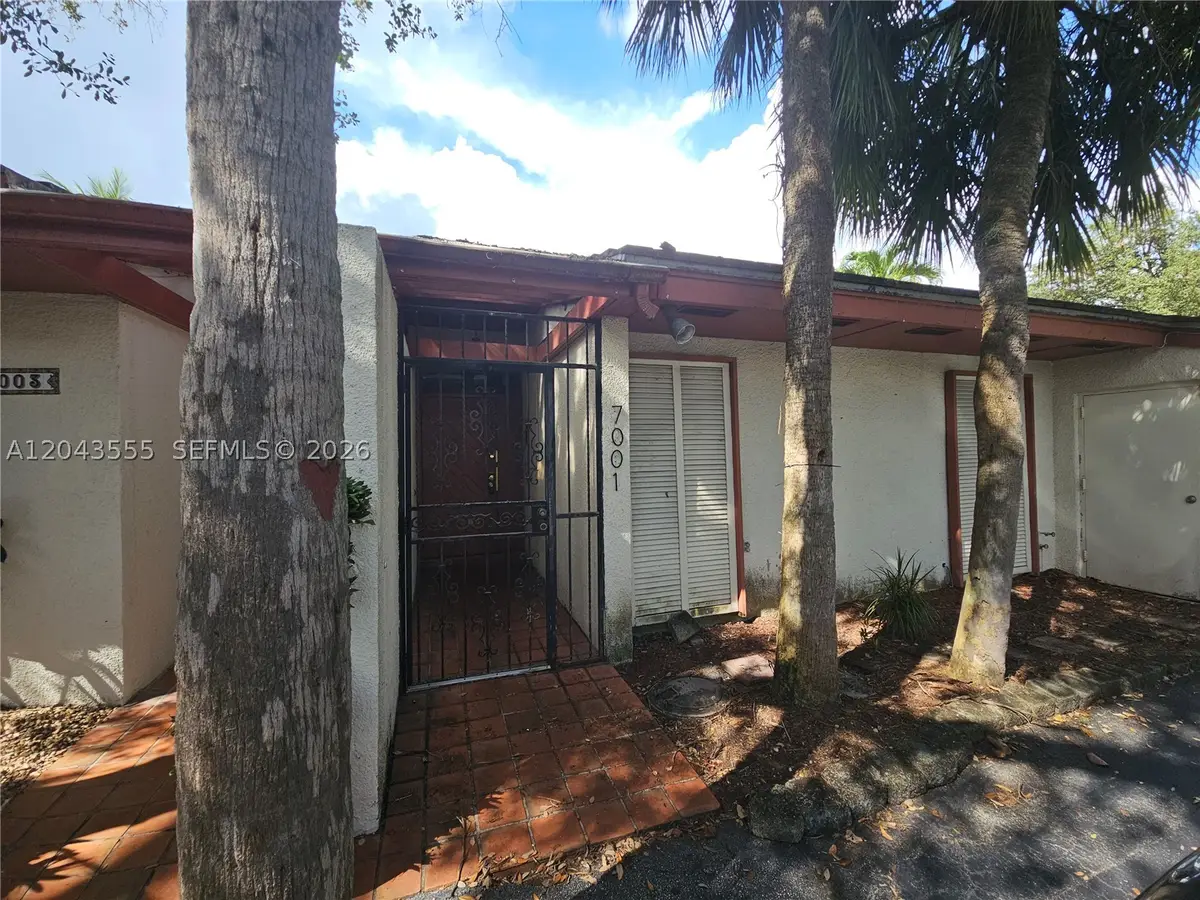 7001 S Loch Isle Dr S, Miami Lakes, FL 33014 - #1