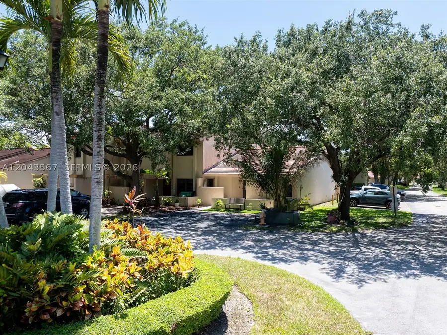 11527 SW 90th St, Miami, FL 33176 - #3