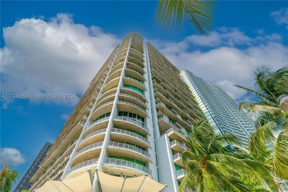 690 SW 1st Ct #PHII17, Miami, FL 33130 - #1