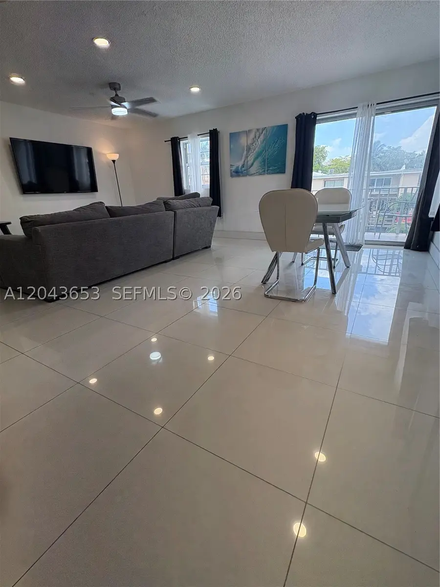 3862 NE 171st St #C, North Miami Beach, FL 33160 - #2