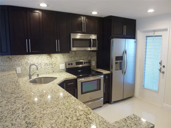 3200 N Palm Aire Dr #305, Pompano Beach, FL 33069