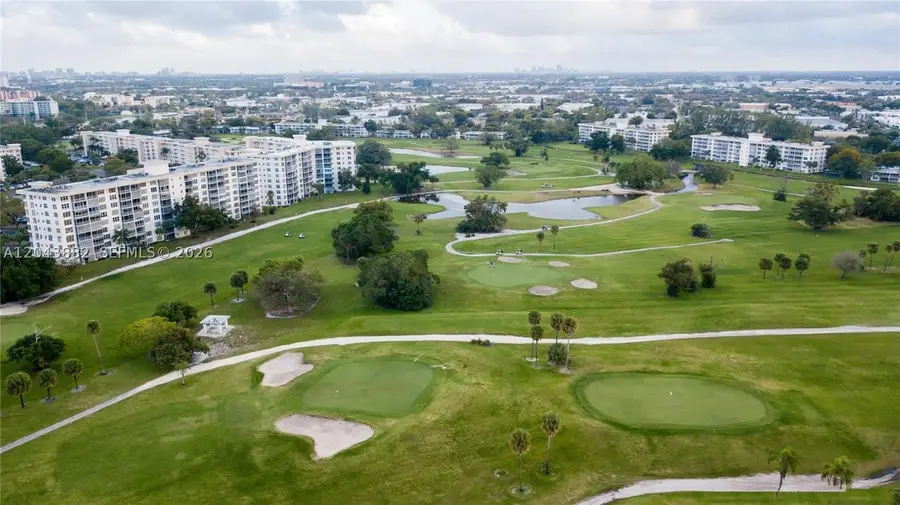 3200 N Palm Aire Dr #305, Pompano Beach, FL 33069 - #3