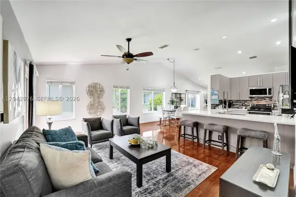 4444 Dogwood Cir, Weston, FL 33331