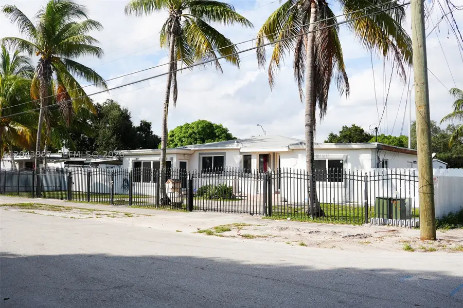 2955 NW 102nd St, Miami, FL 33147 - #2